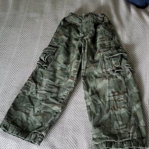 Camo cargo pants with soft lining